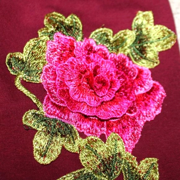 Hannah Burgundy Sweatshirt with Embroidery Floral Sleeves - Picture 11 of 12